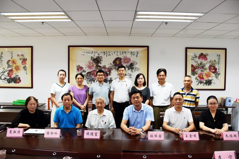 我校与森翰科技共建华联数字人才培训基地成功签约 我校与森翰科技共建华联数字人才培训基地成功签约
