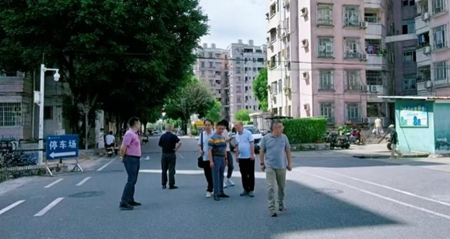 温暖传递 同“新”同行 温暖传递 同“新”同行