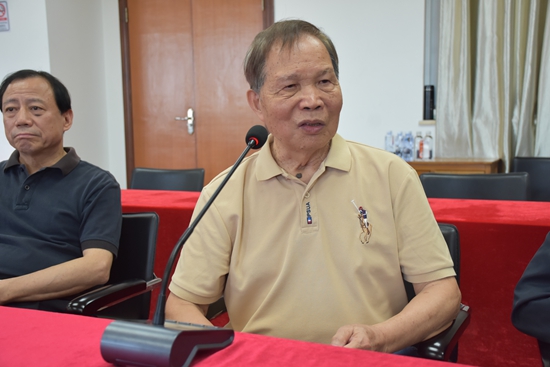 我校欢送陈立行教授光荣退休 我校欢送陈立行教授光荣退休