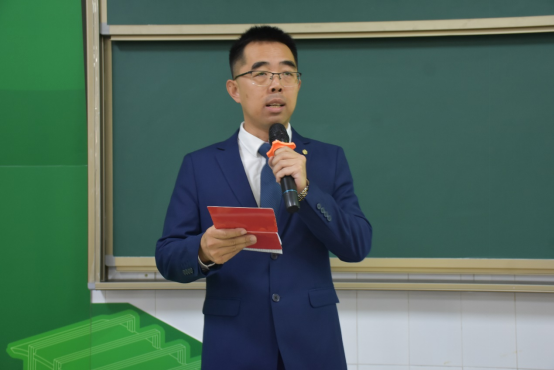 35载深耕职教!私立华联学院200人共话产教融合新未来 35载深耕职教!私立华联学院200人共话产教融合新未来