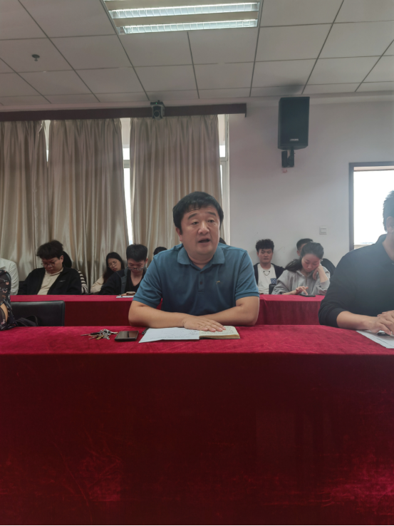 我校新学期学生工作会议顺利召开 我校新学期学生工作会议顺利召开