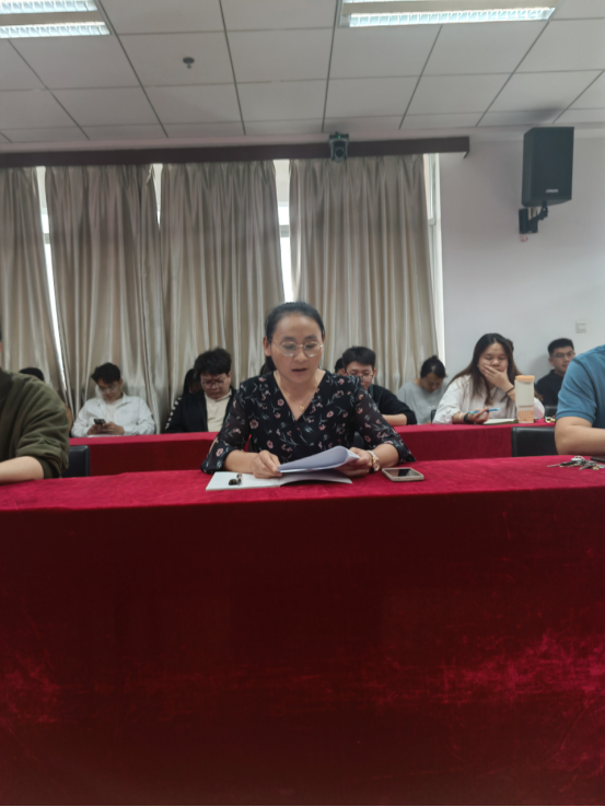 我校新学期学生工作会议顺利召开 我校新学期学生工作会议顺利召开