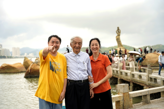 伶仃洋观双桥共舞 大湾区看建设奇迹 伶仃洋观双桥共舞 大湾区看建设奇迹