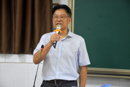 我校召开2026—2027学年第一学期全体教职工大会 我校召开2026—2027学年第一学期全体教职工大会